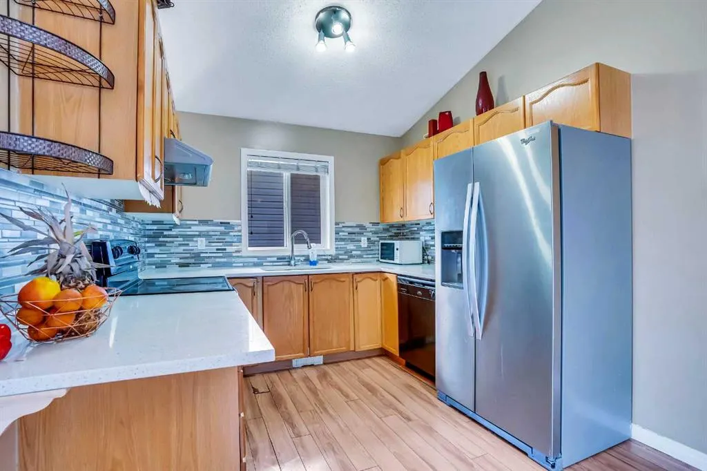 54 Taracove Road NE