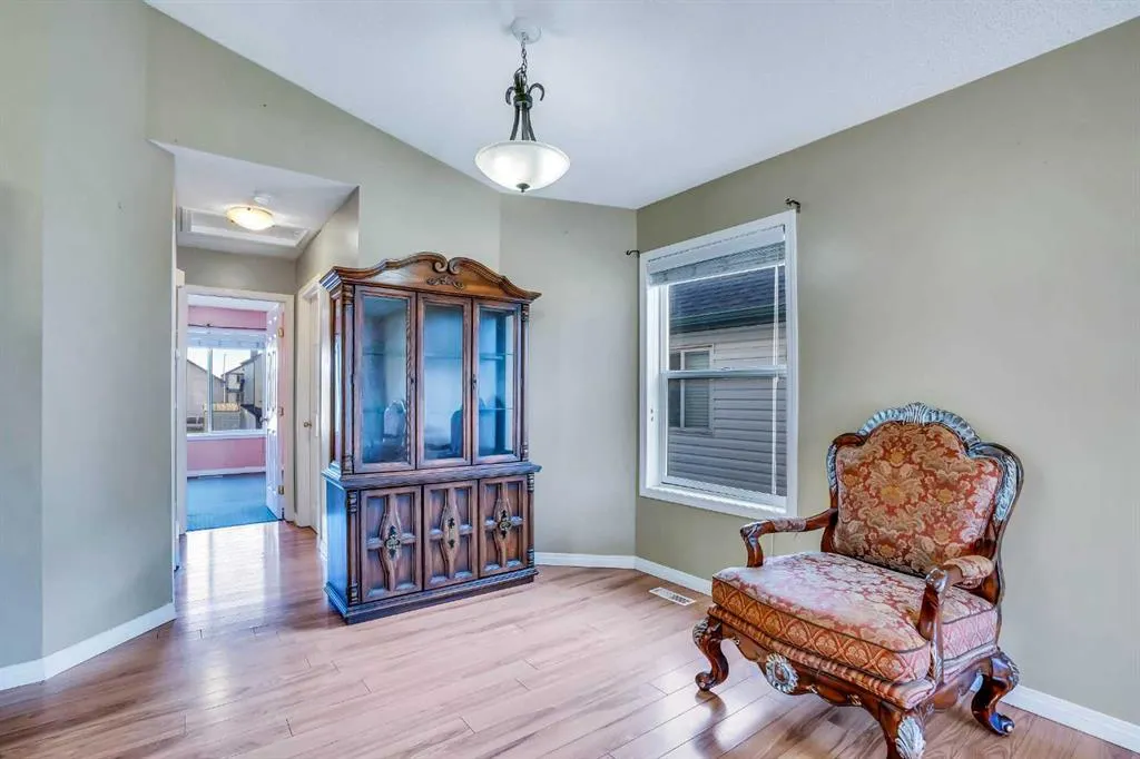54 Taracove Road NE