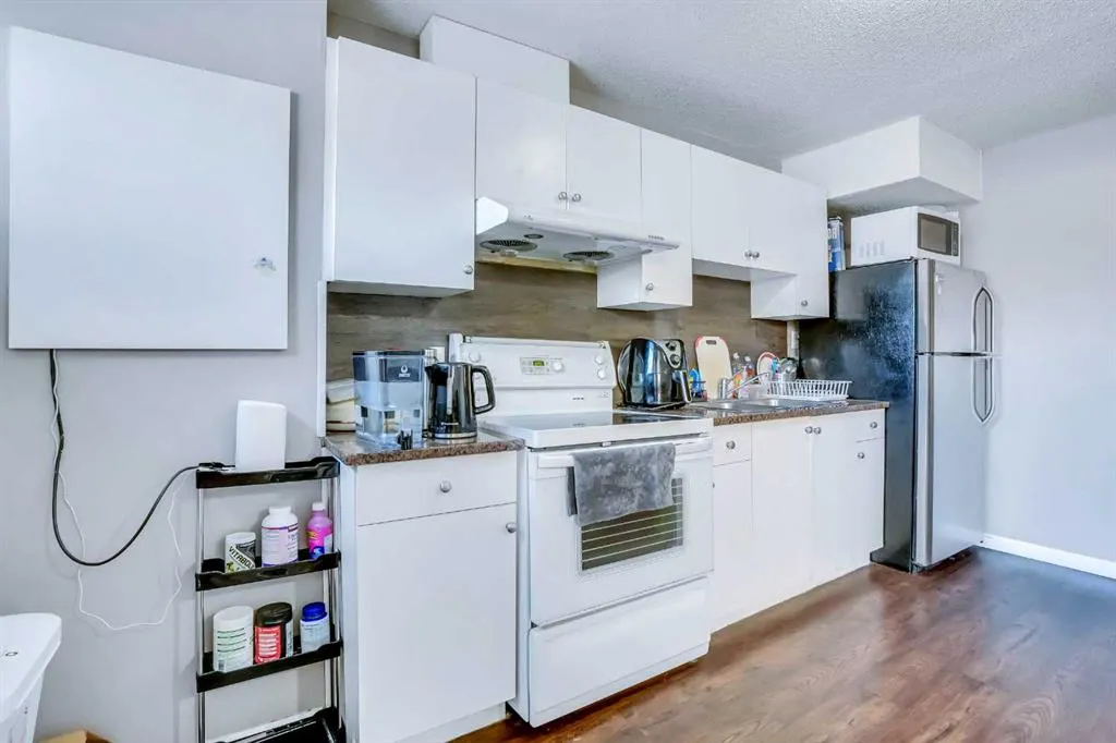 54 Taracove Road NE