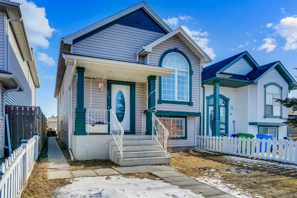 54 Taracove Road NE