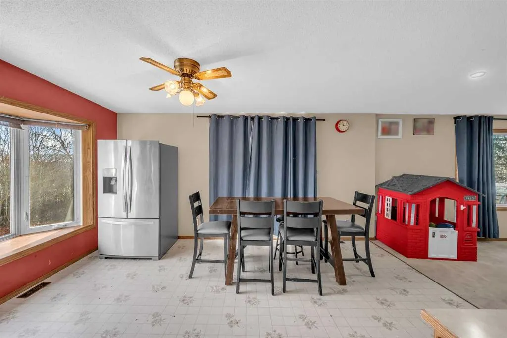 255192 Range Road 282