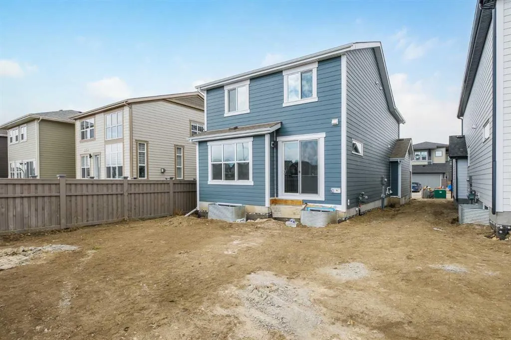 324 Magnolia Crescent SE