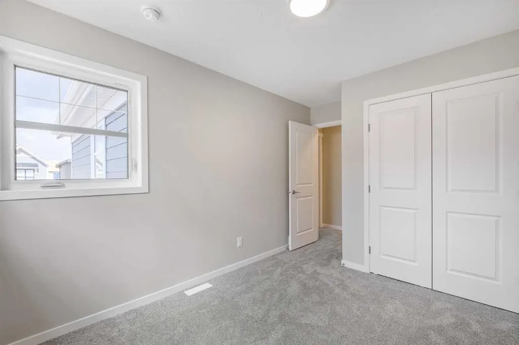 324 Magnolia Crescent SE