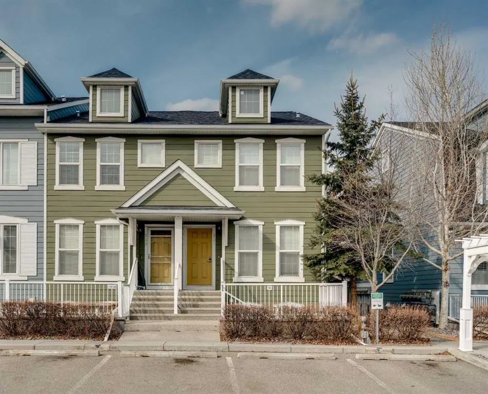 537 Mckenzie Towne Close SE