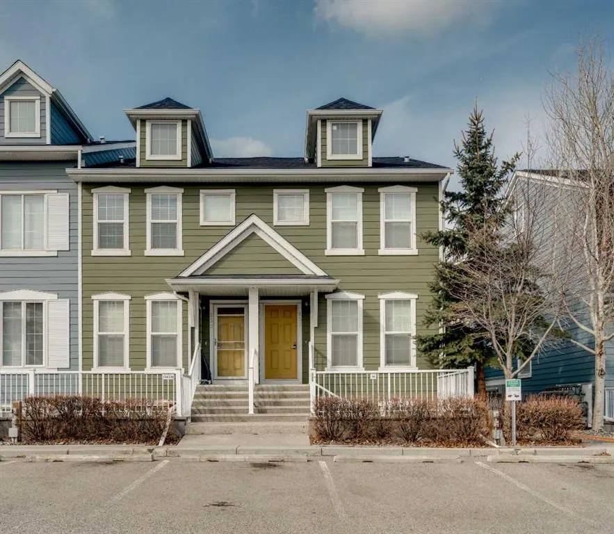 537 Mckenzie Towne Close SE