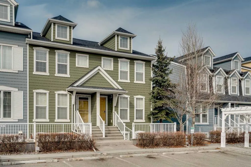 537 Mckenzie Towne Close SE