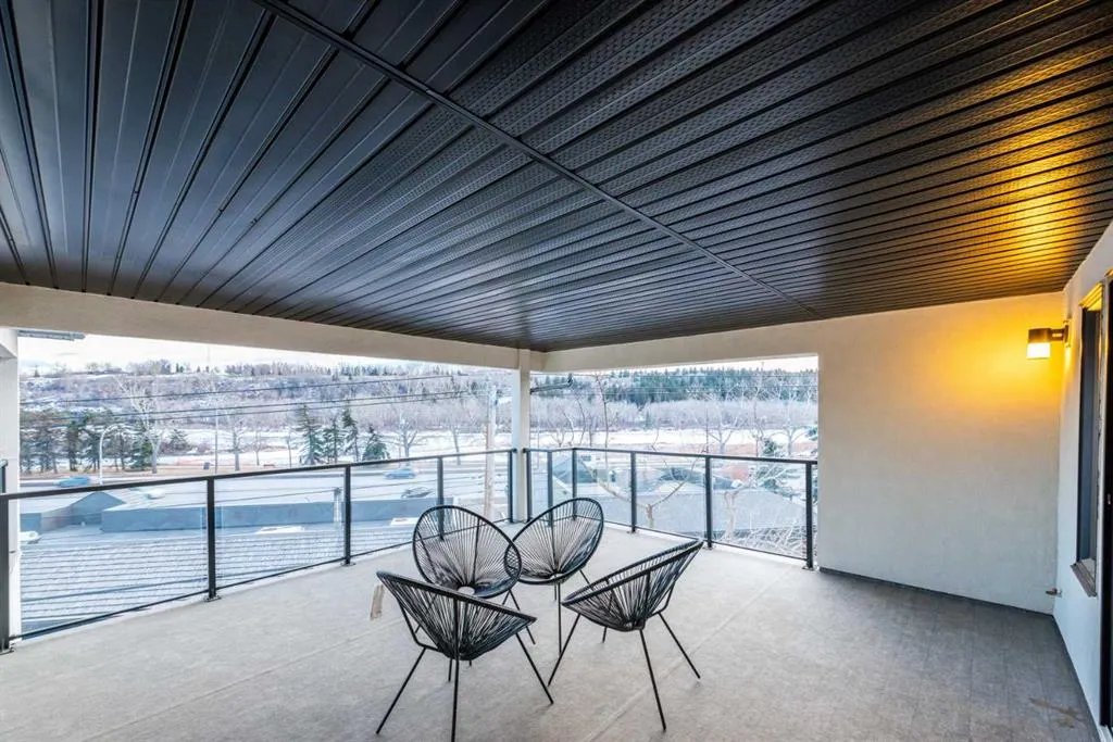 2635 1 Avenue NW, #2