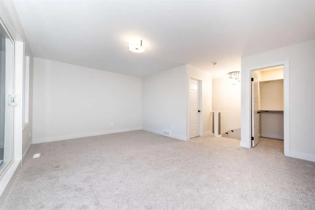 2635 1 Avenue NW, #2