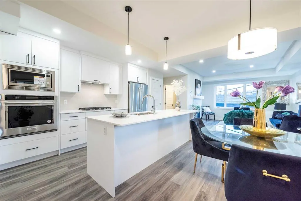 2635 1 Avenue NW, #2