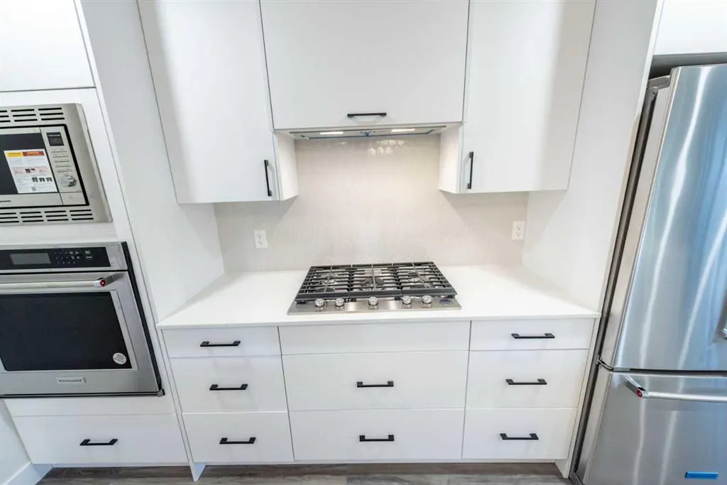 2635 1 Avenue NW, #2