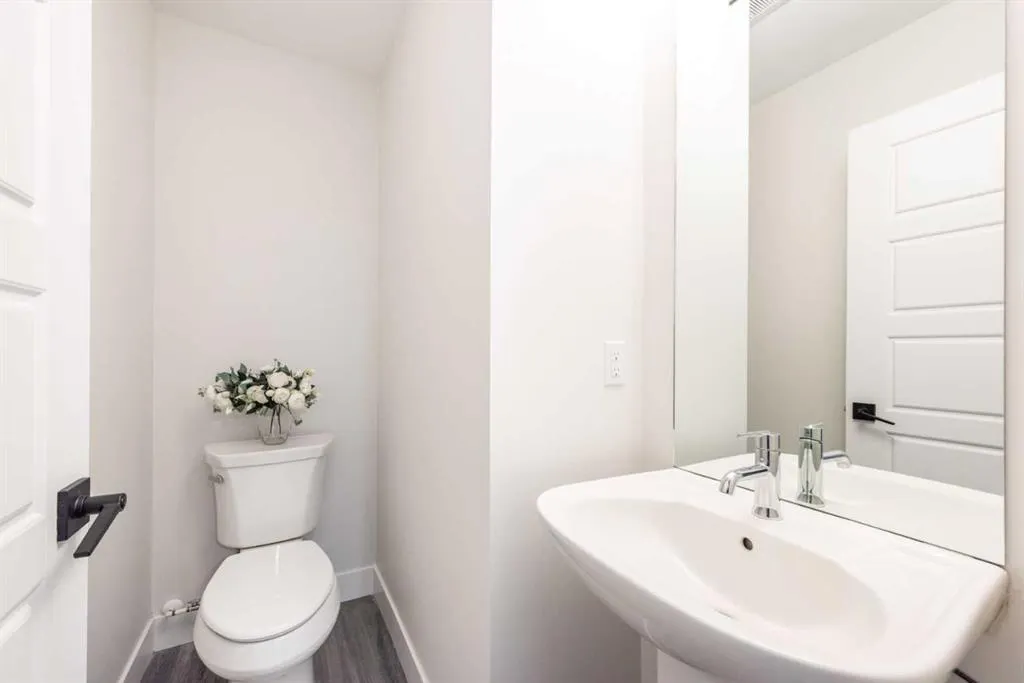 2635 1 Avenue NW, #2