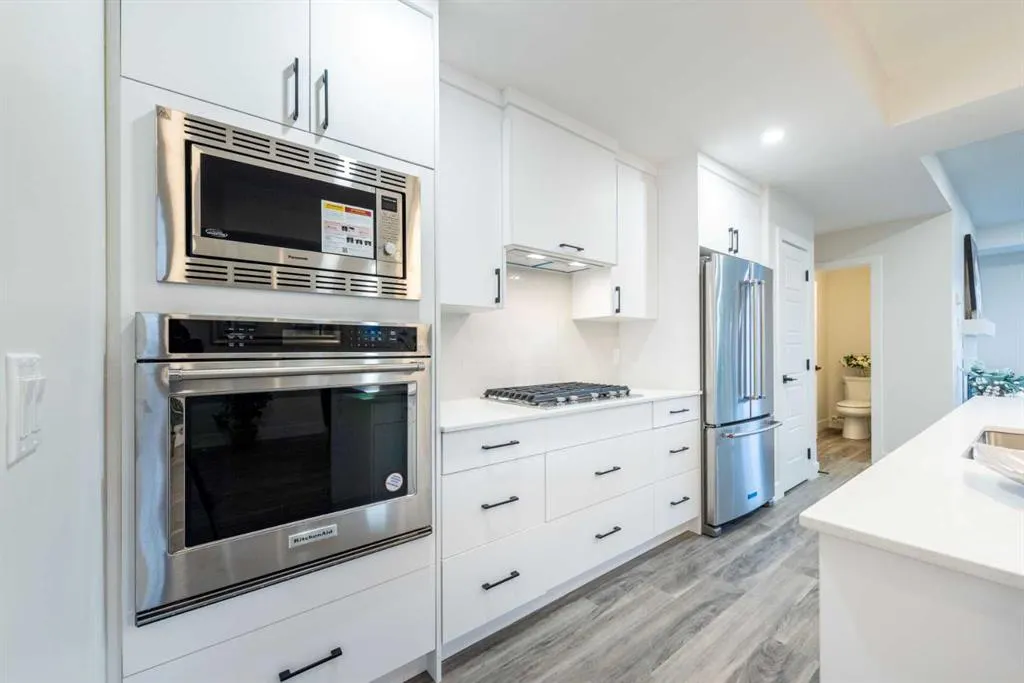 2635 1 Avenue NW, #2