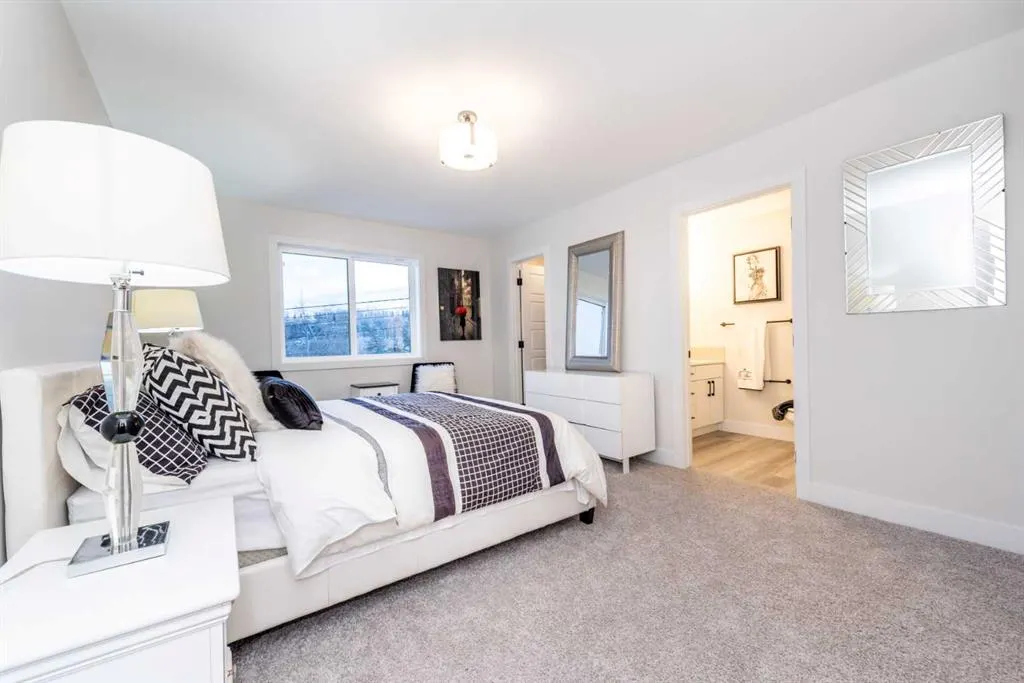 2635 1 Avenue NW, #2