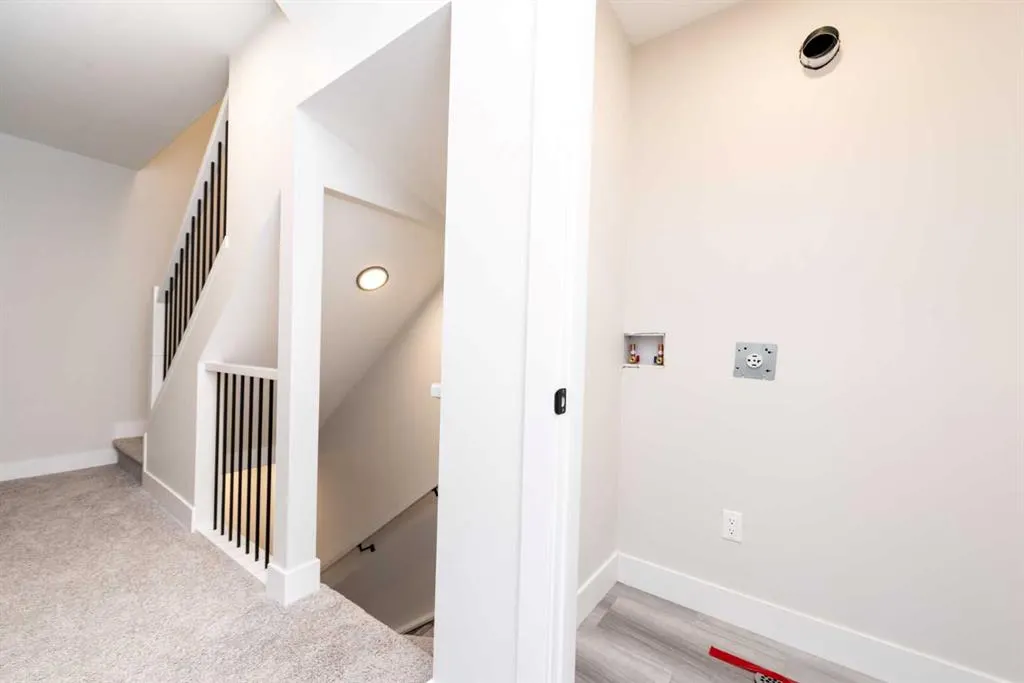 2635 1 Avenue NW, #2