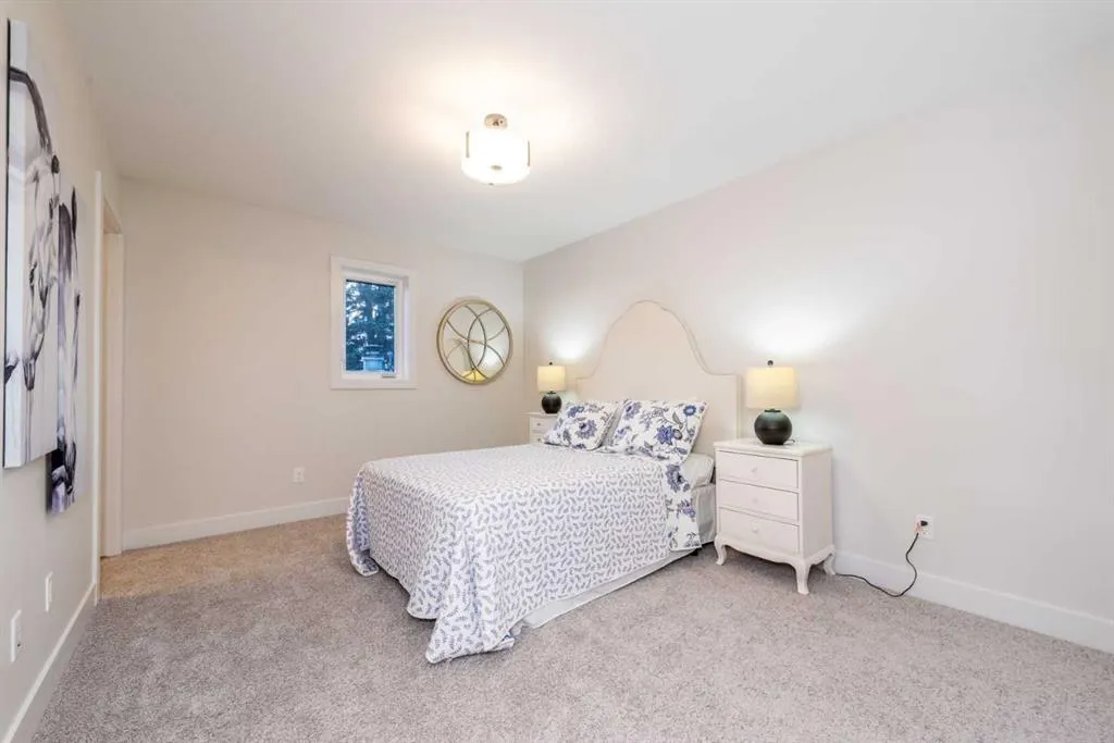 2635 1 Avenue NW, #2