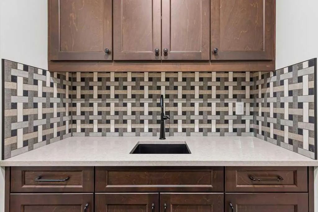 137 Silvertip Ridge