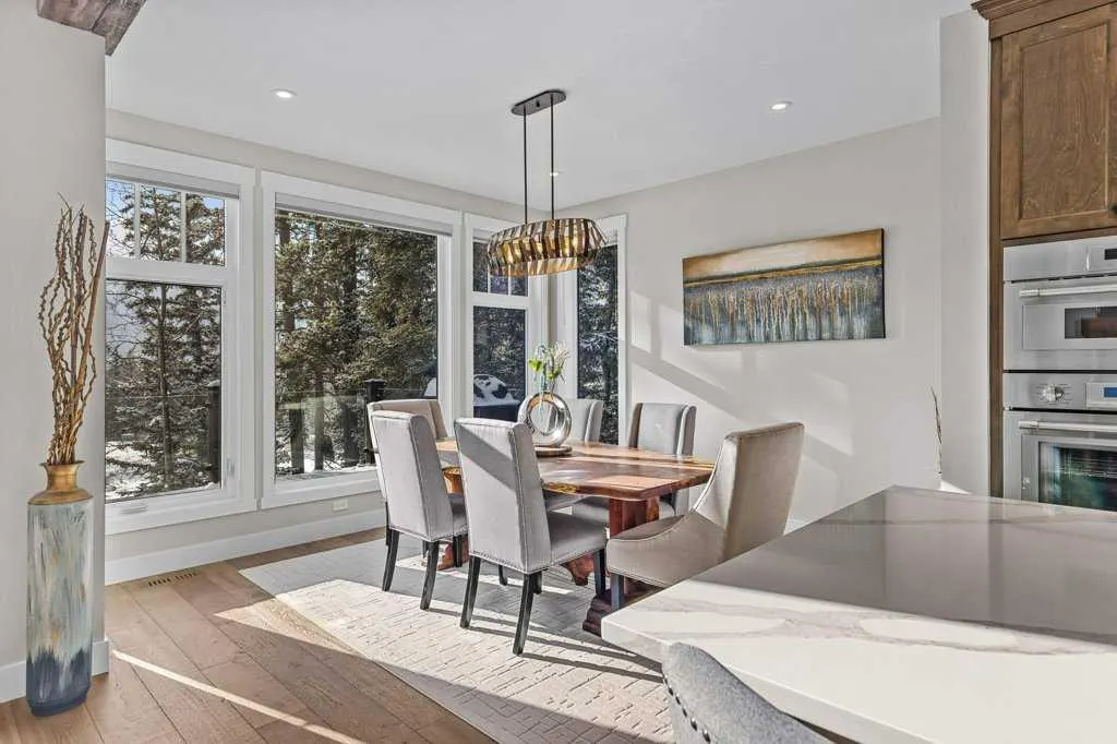 137 Silvertip Ridge