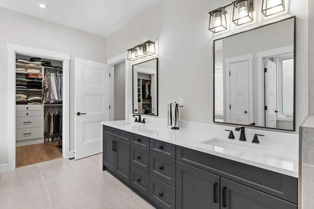 137 Silvertip Ridge