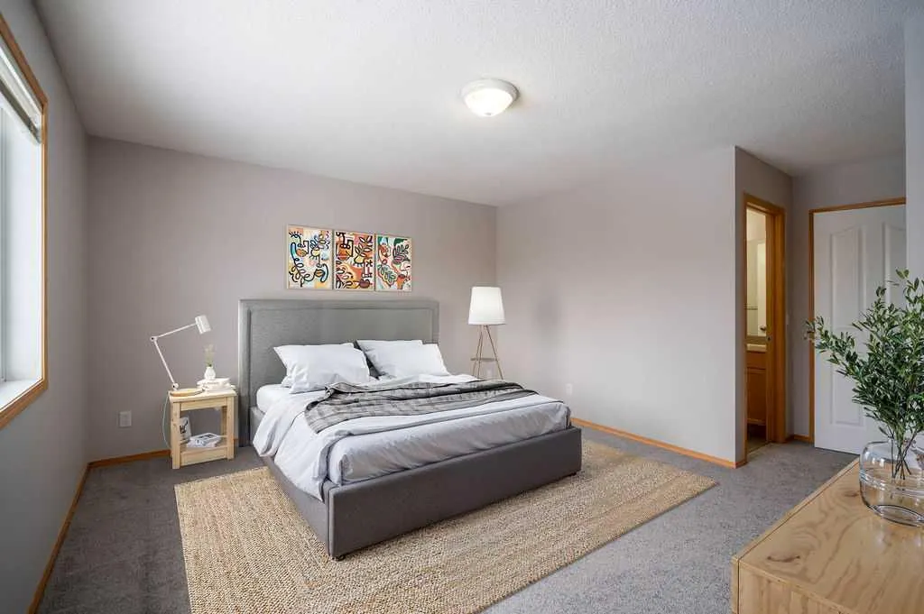 14 Taralea Bay NE