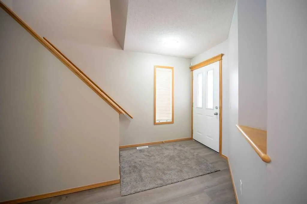 14 Taralea Bay NE