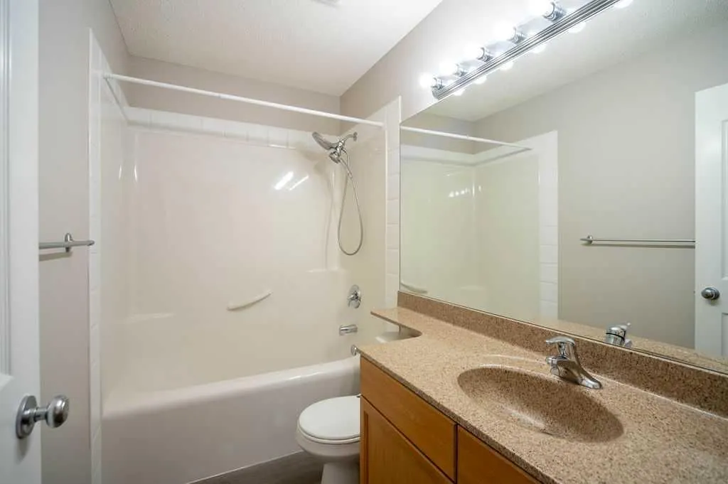 14 Taralea Bay NE