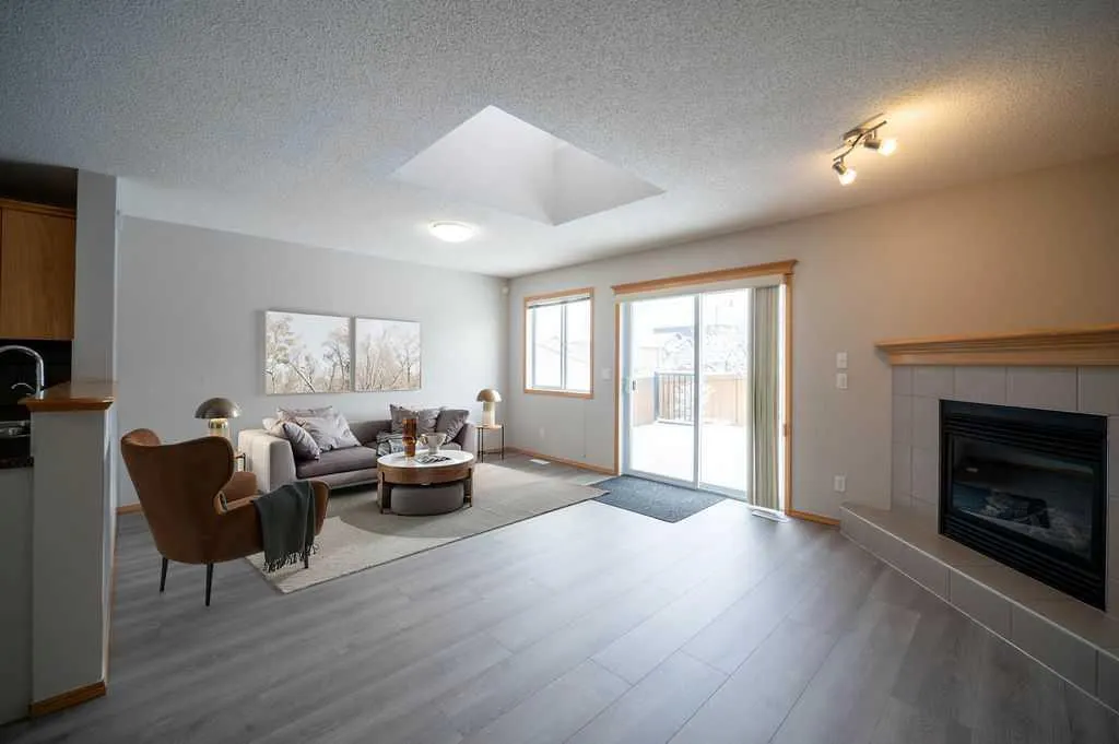 14 Taralea Bay NE