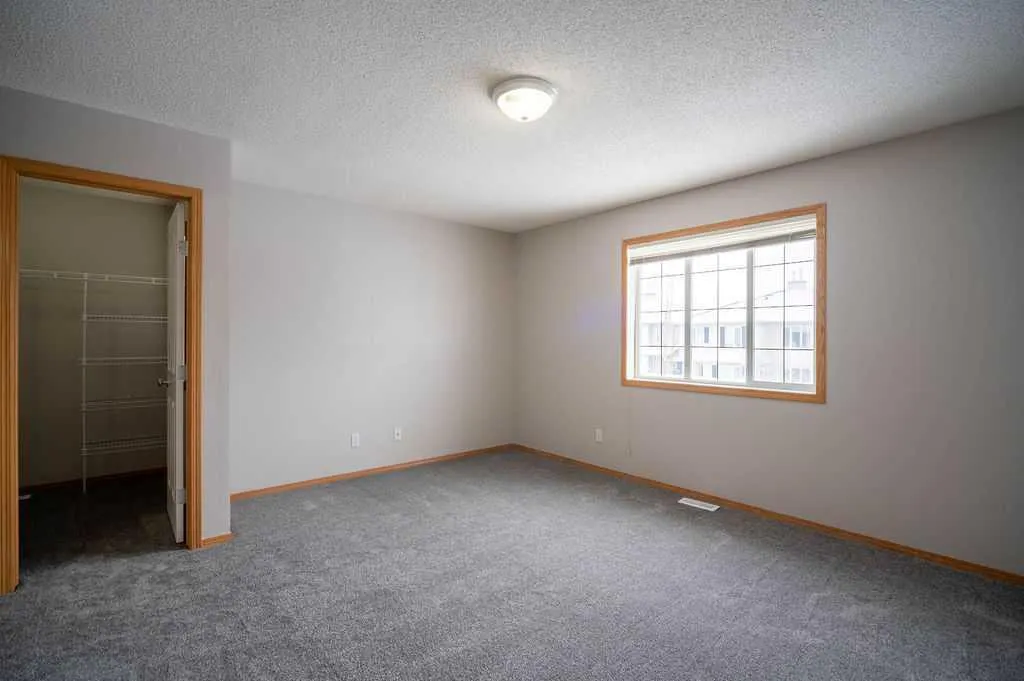 14 Taralea Bay NE