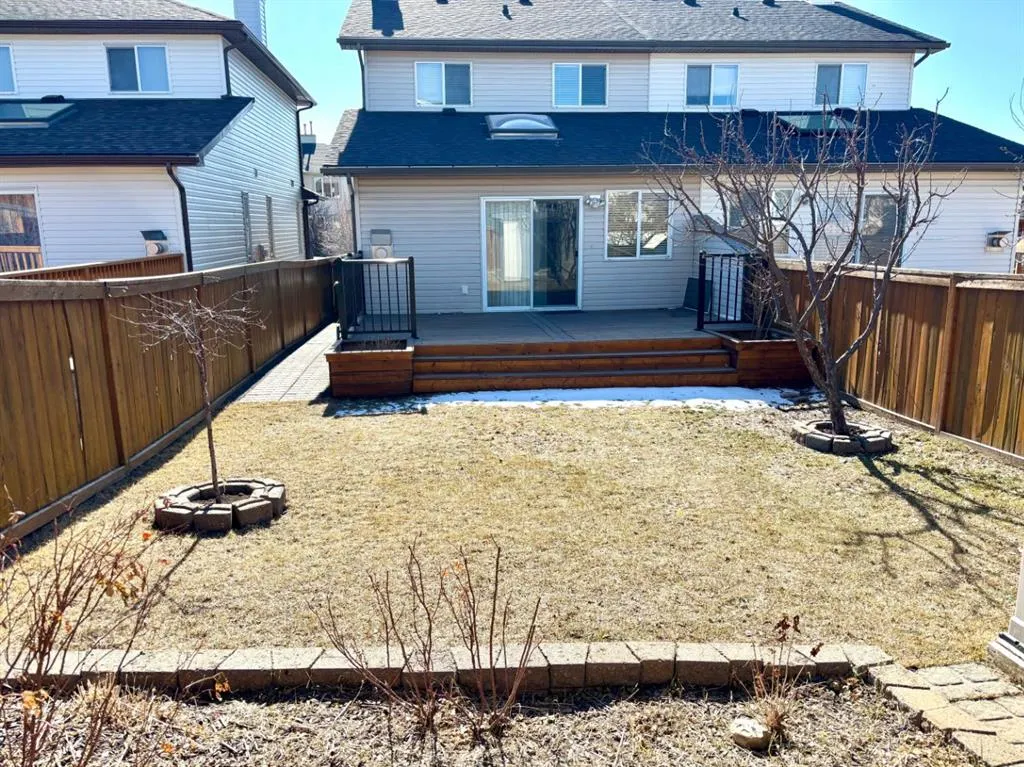 14 Taralea Bay NE