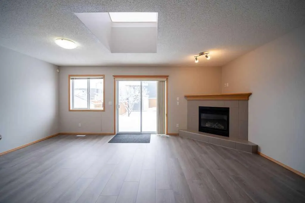 14 Taralea Bay NE