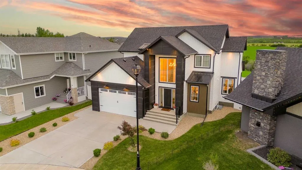 8 Cameron Court