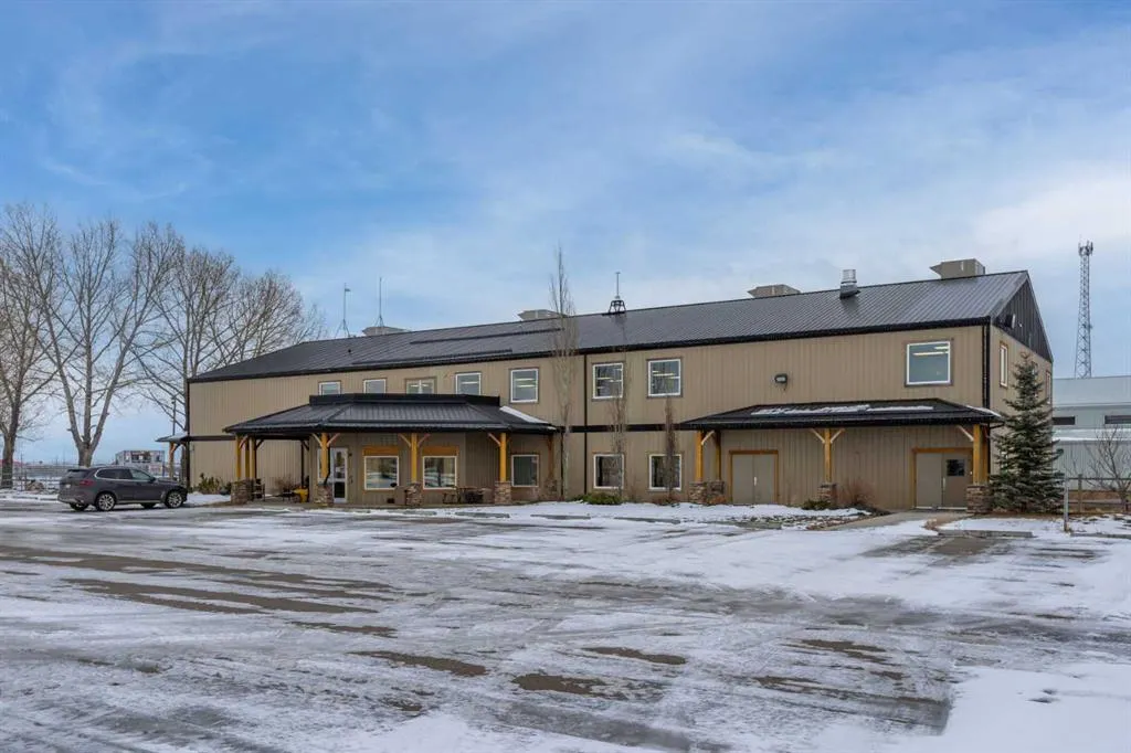 64137 Highway 543 E