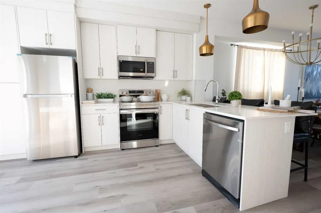 75 Cornerstone Row, #110