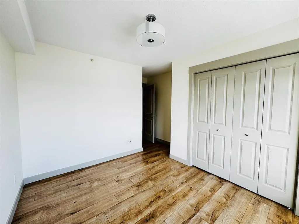 155 Skyview Ranch Way NE, #6406