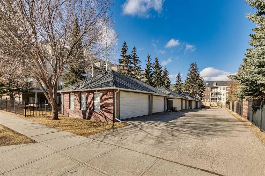 518 Garrison Square SW