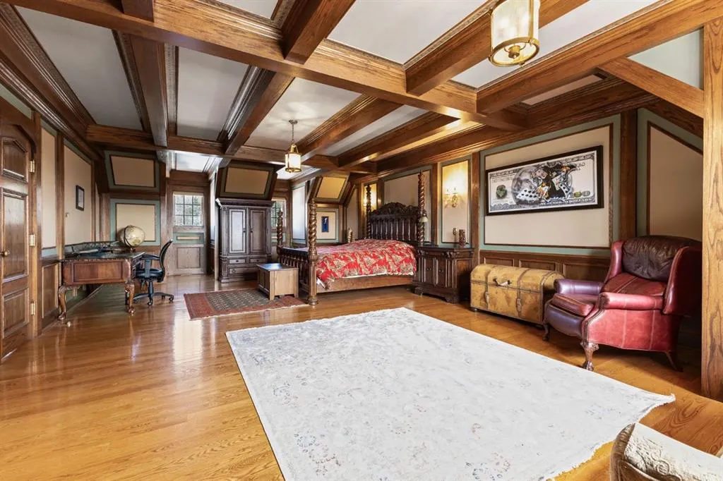 290142 Parkins Road W, #100