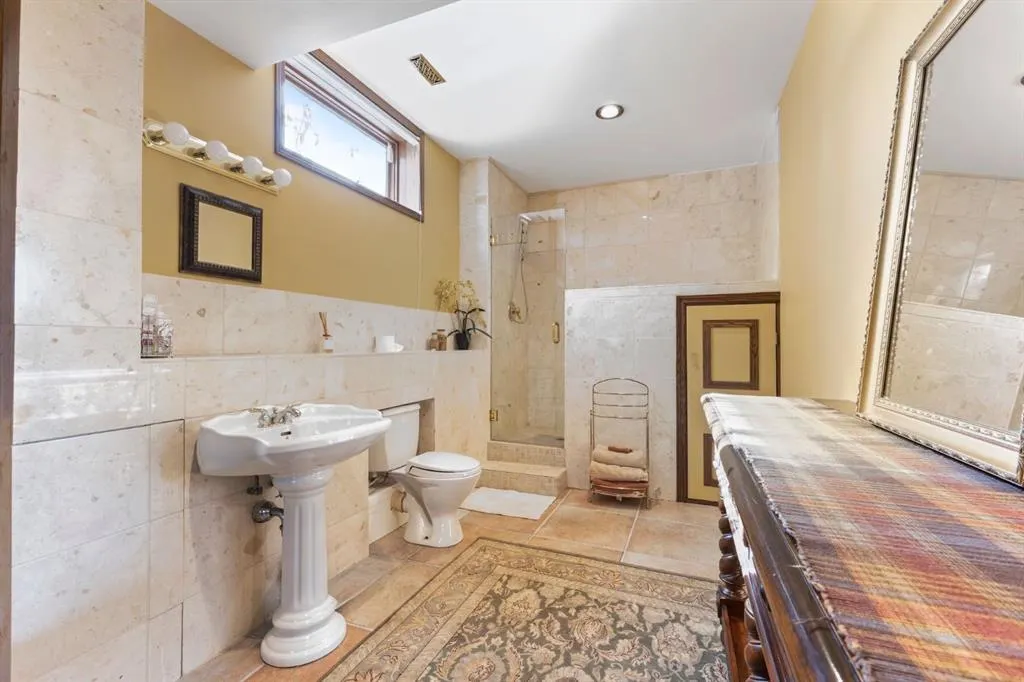 290142 Parkins Road W, #100