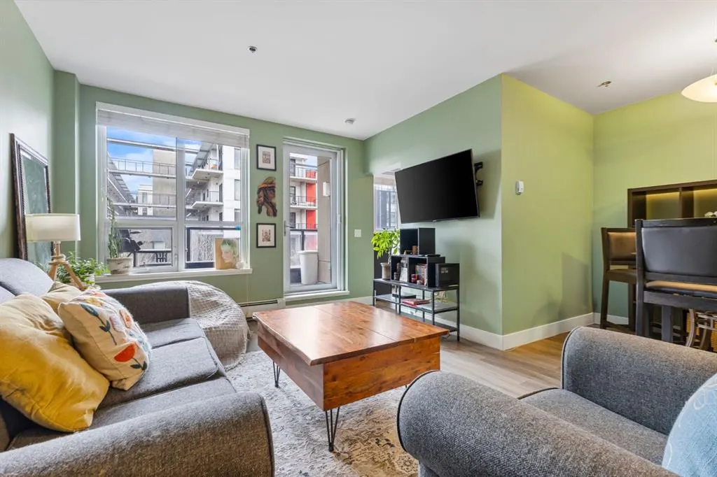 955 McPherson Road NE, #323