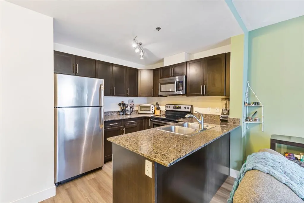 955 McPherson Road NE, #323