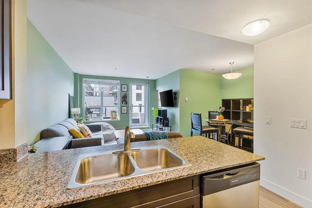 955 McPherson Road NE, #323