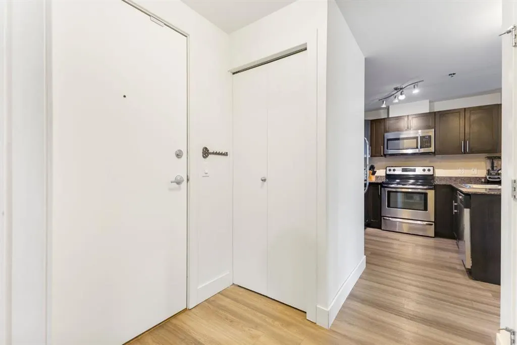 955 McPherson Road NE, #323