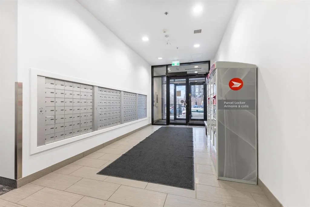 955 McPherson Road NE, #323