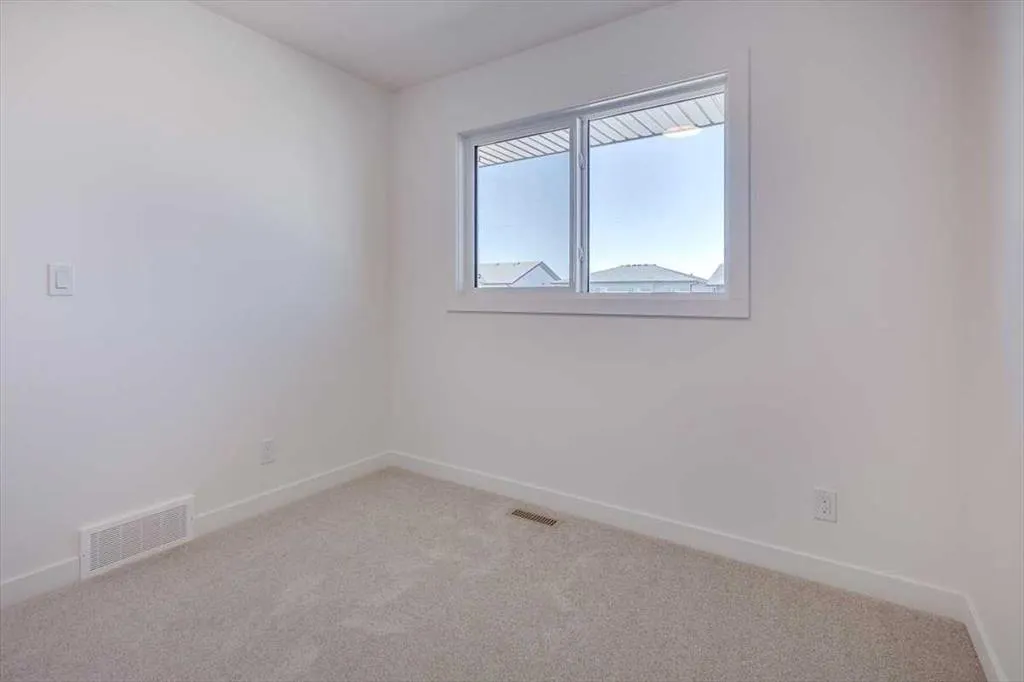 26 Inglis Crescent