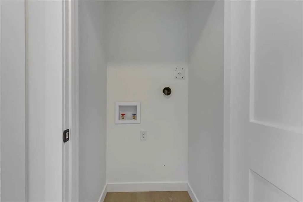 26 Inglis Crescent