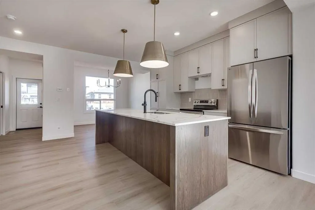 26 Inglis Crescent