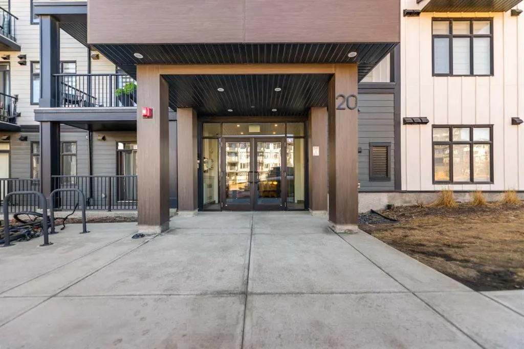 20 Sage Hill Walk NW, #105