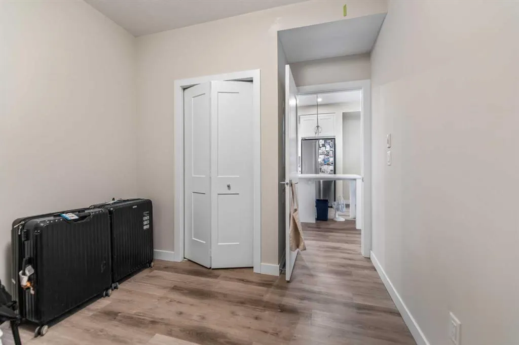 20 Sage Hill Walk NW, #105