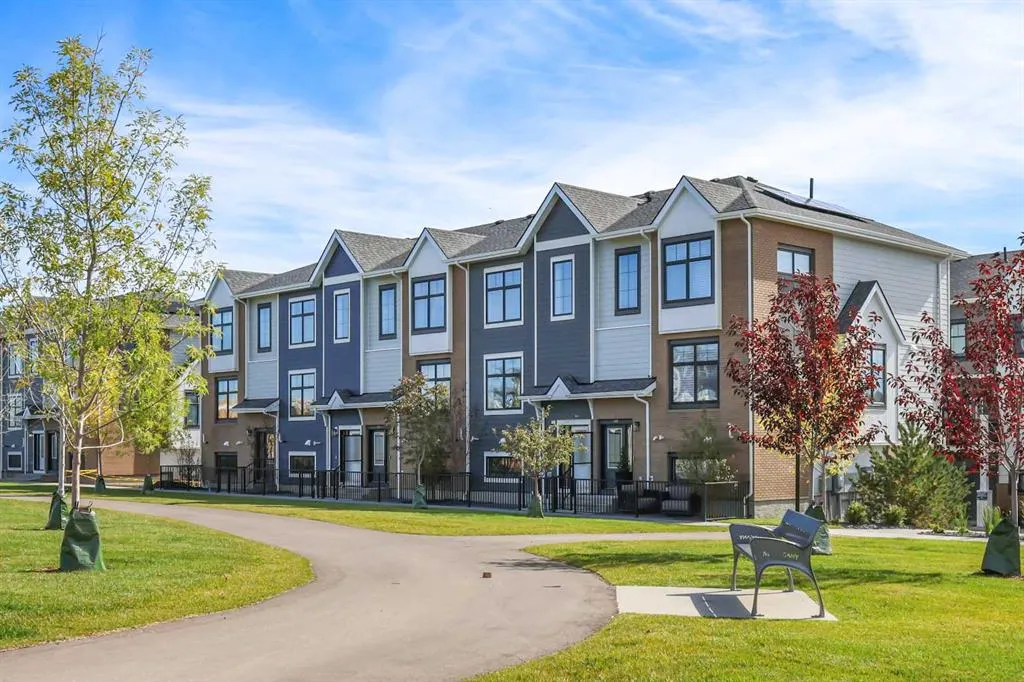 595 Mahogany Road SE, #211