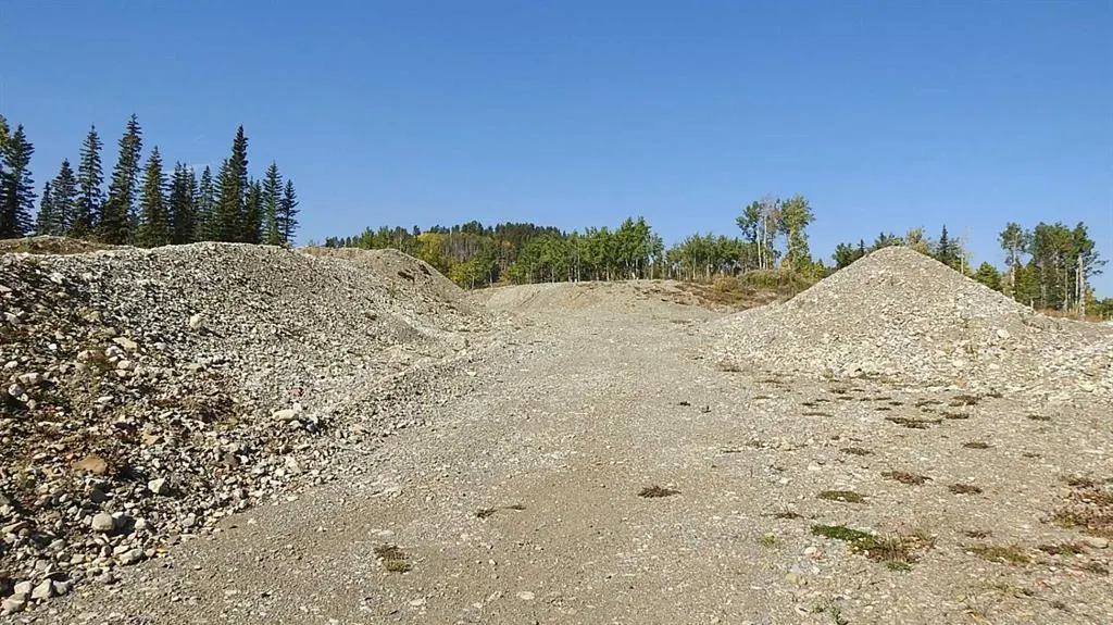 108 Acres bordering Kananaskis