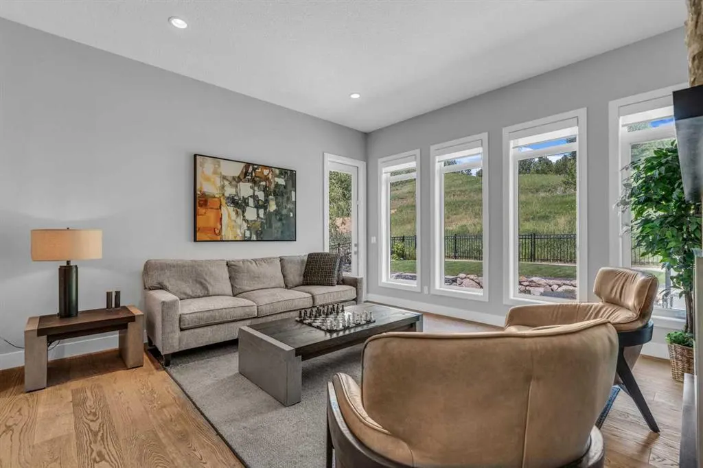 164 Cranbrook Drive SE
