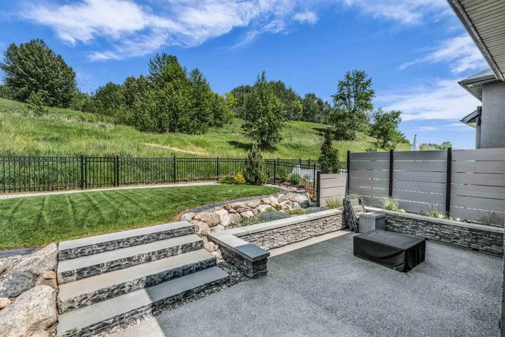 164 Cranbrook Drive SE
